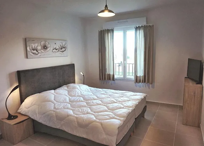 Apartment Domaine A Mortella T2 *